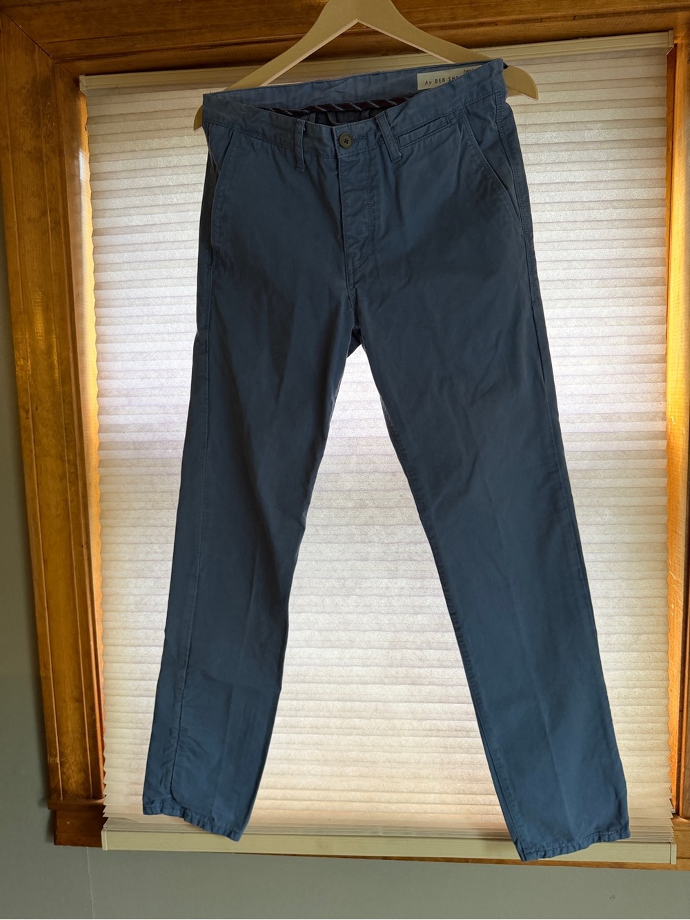 Ben Sherman Navy Chinos - Straight Fit 30x32
0187